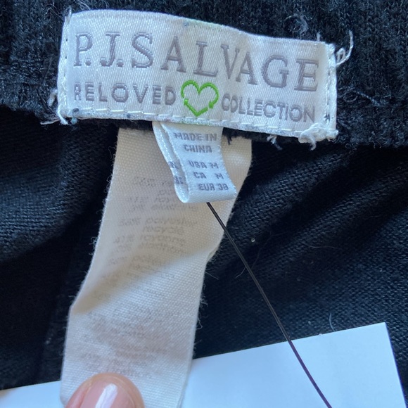 PJ Salvage black short sleeve shirt and sweatpants lounge set size medium - Picture 4 of 6